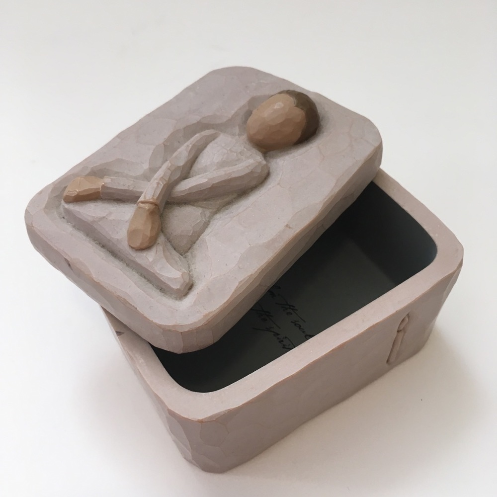 Willow Tree trinket/jewelry box - Serenity
